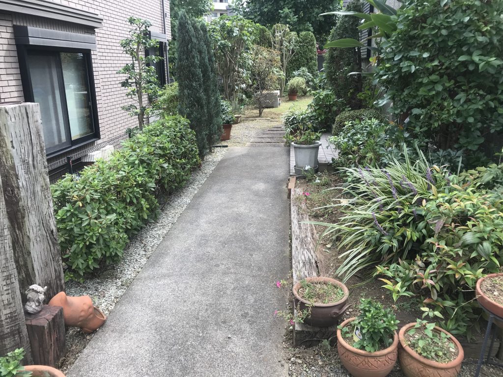 横浜市　都筑区　お庭手入れ（剪定・草刈）ご近所様のご紹介に感謝！　